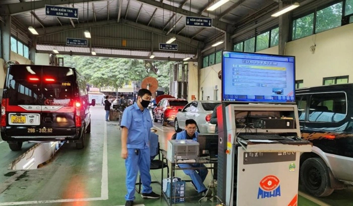 Lệ phí tiêu chuẩn khi đăng kiểm xe là 340.000 VNĐ